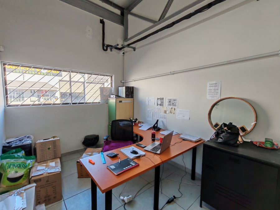 To Let Commercial Property for Rent in Gants Plaza Western Cape